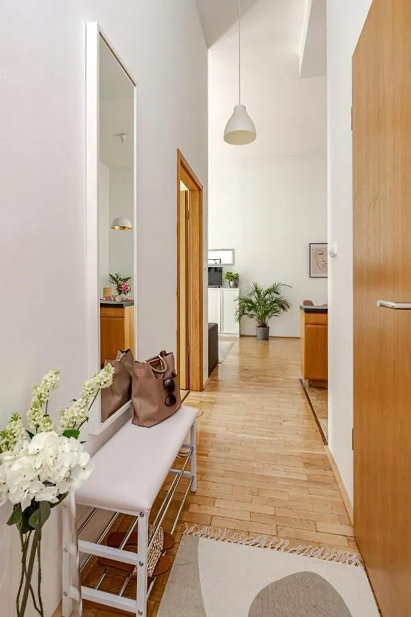 Kaz13 Kazinczy Apartment Budapest