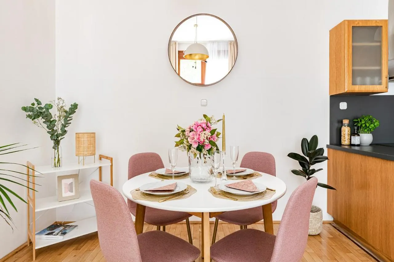 בודפשט Kaz13 Kazinczy Apartment הונגריה